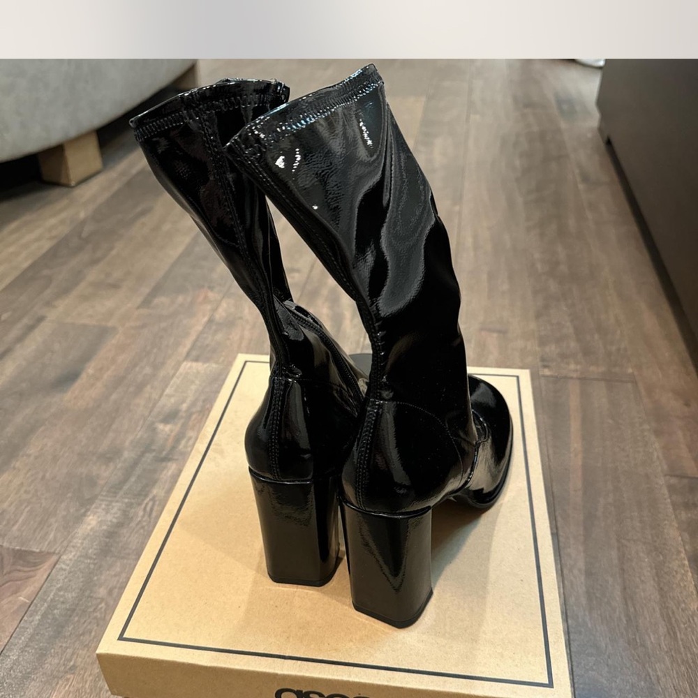 Black Women's Boots ASOS design high heeled sock boots black patent - size US 7 - Picture 3 of 5